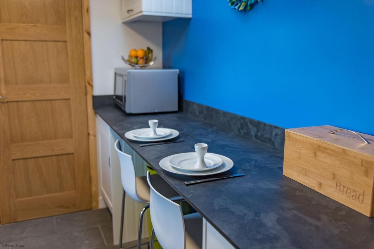 Plumcot Halt By Bloom Stays Canterbury Exteriör bild